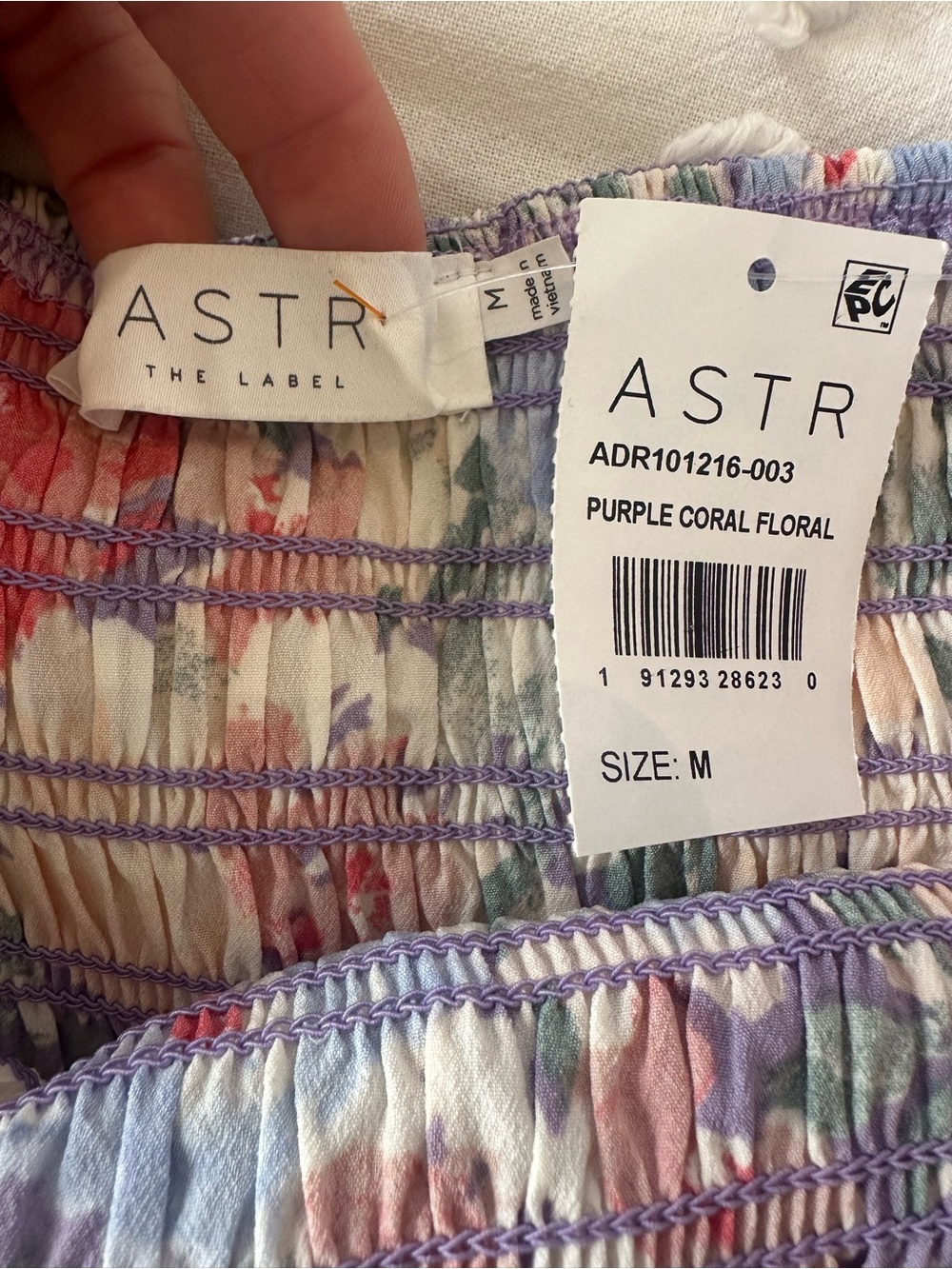 NWT Astr Puff Sleeve Smocked Floral Print Dress - Picture 10 of 11